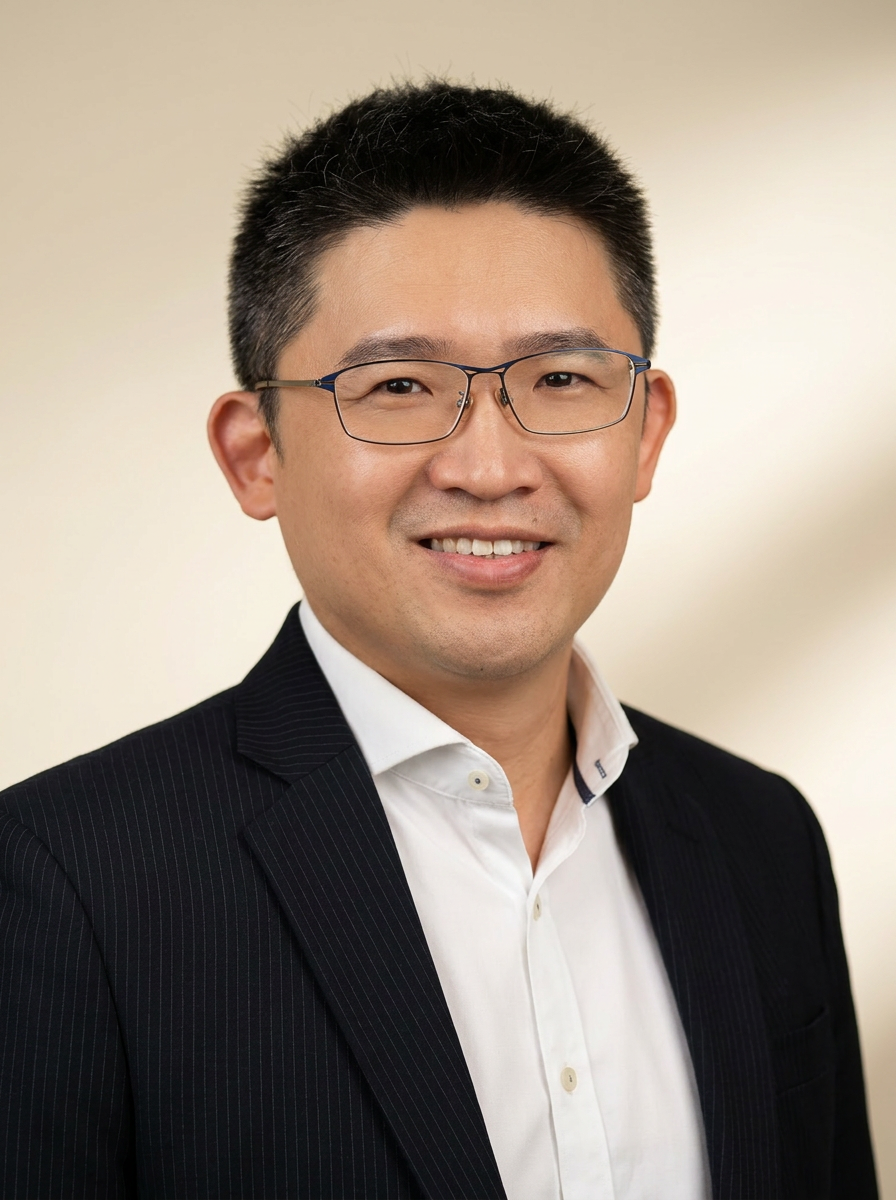 Ritchie Li at work